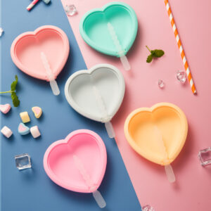 5 PCS Mini Love Heart-shaped Silicone Mold With Lid