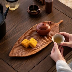 Wooden Leaf Shape Refreshment Plate